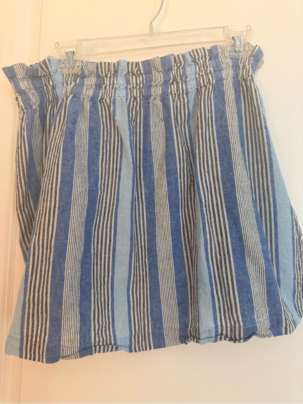 Striped Wide-Leg Linen Pant SET in Blue and White - Picture 5 of 7
